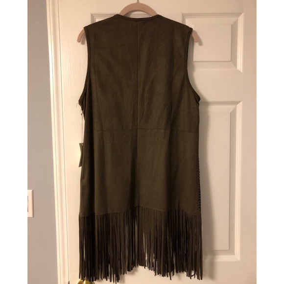 Brown Fringe Vest - Picture 3 of 5